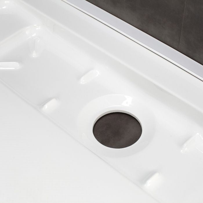 Evos Boutiques base drain close up view 48 in x 32 in